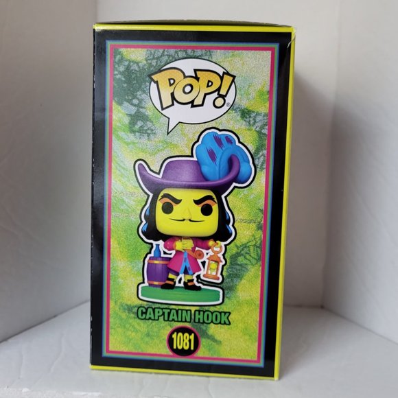 Disney Villains Pop! Captain Hook (Blacklight) Vinyl‎ Figure Hot Topic Exclusive - Picture 2 of 6